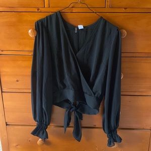 Divided by H&M Black Long Sleeve Chiffon Blouse with Bow Detailing - Size 4